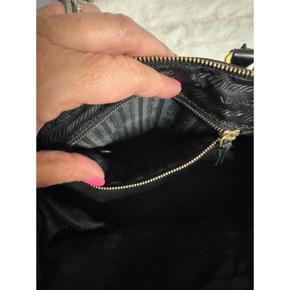 Prada vintage Black Nylon & Leather Satchel – Authenticated - Picture 9 of 16